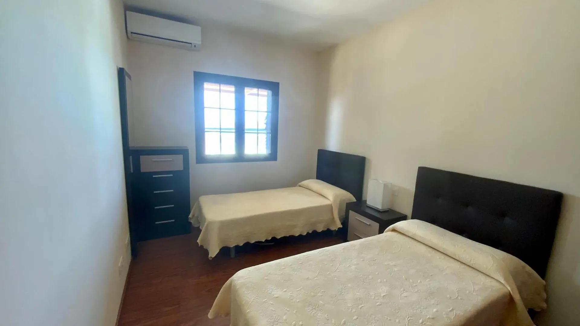Villa Abuelo Paco - Private Heated Pool Playa Blanca  Spain