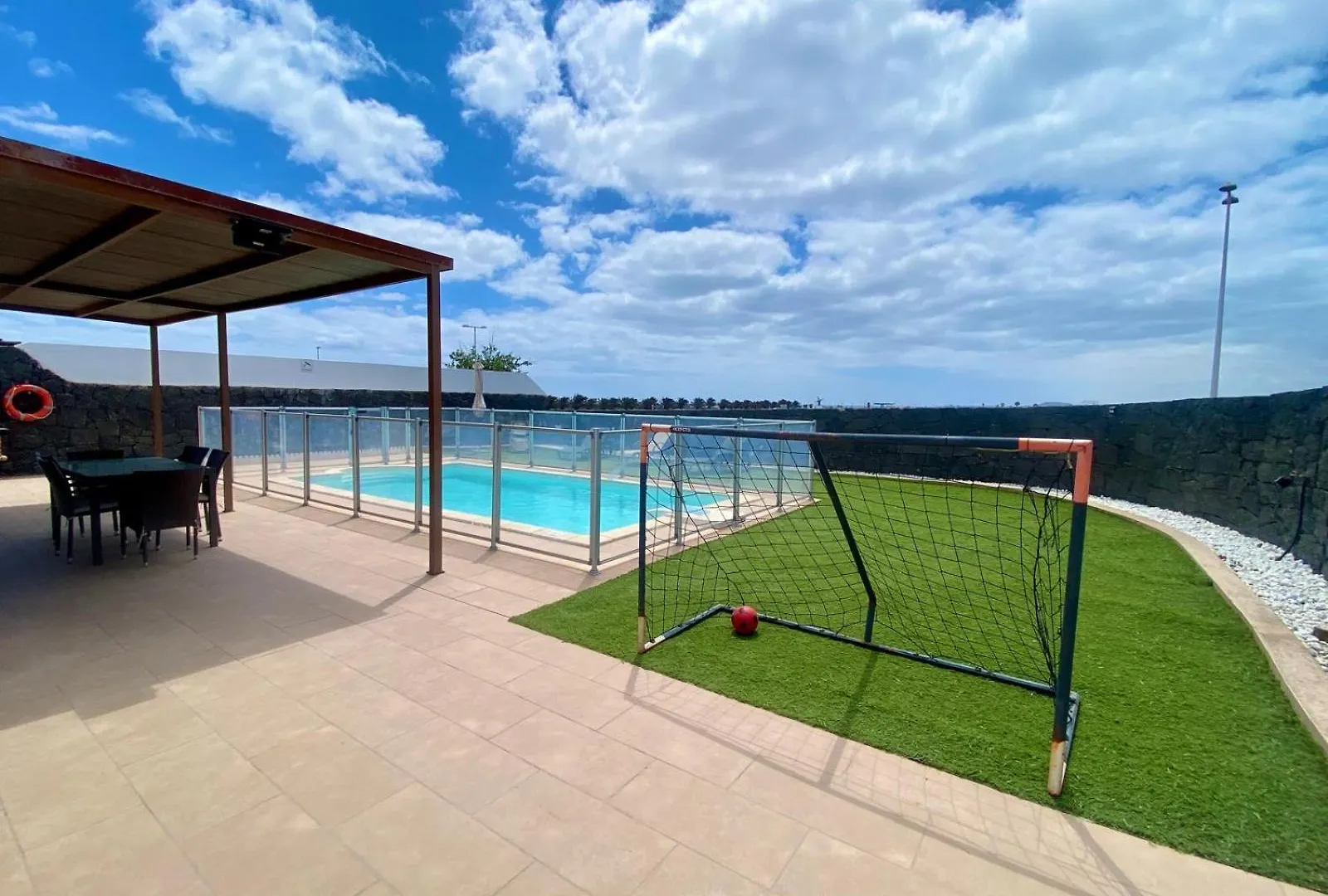 Villa Abuelo Paco - Private Heated Pool Playa Blanca  Spain