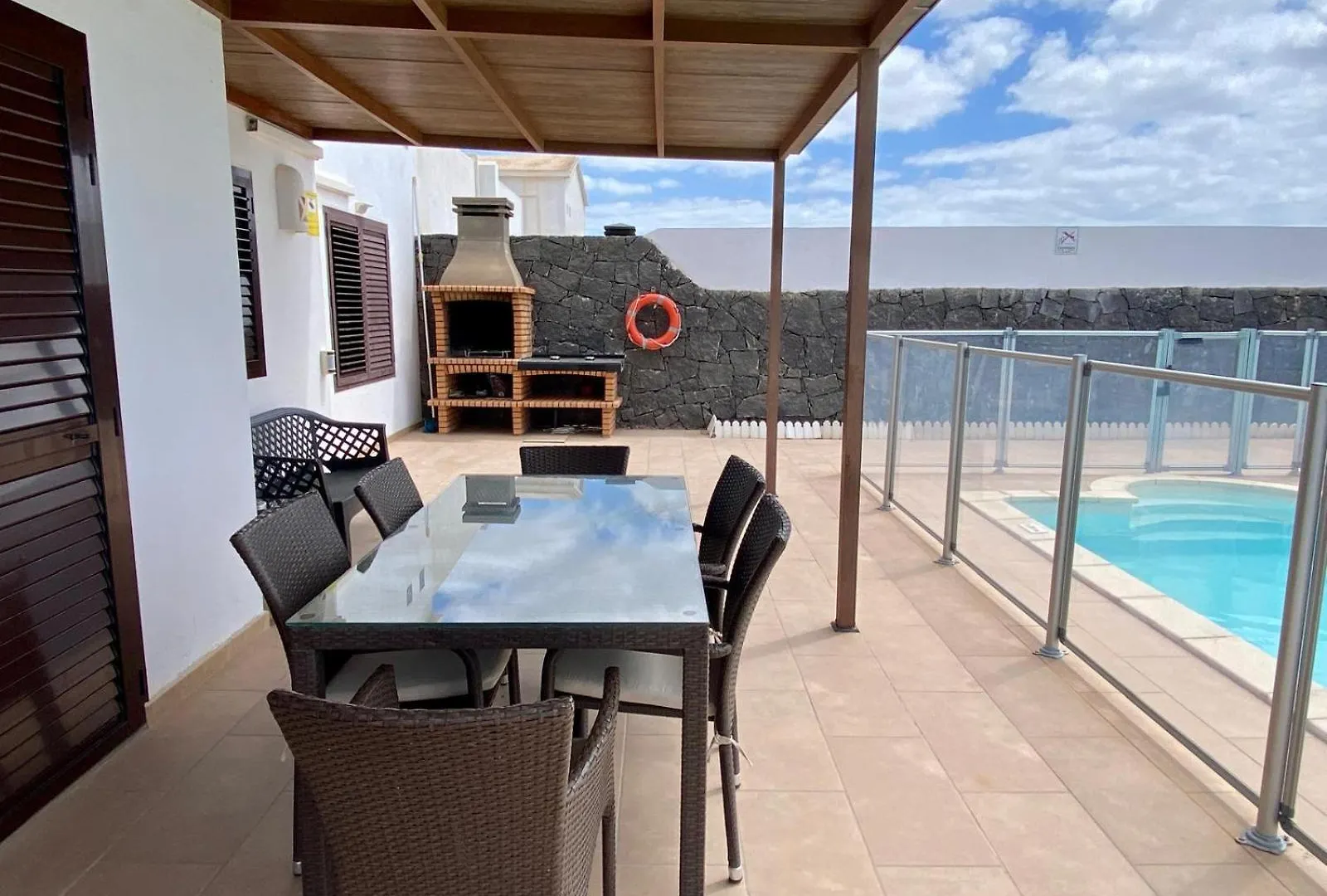 Villa Abuelo Paco - Private Heated Pool Playa Blanca  Spain